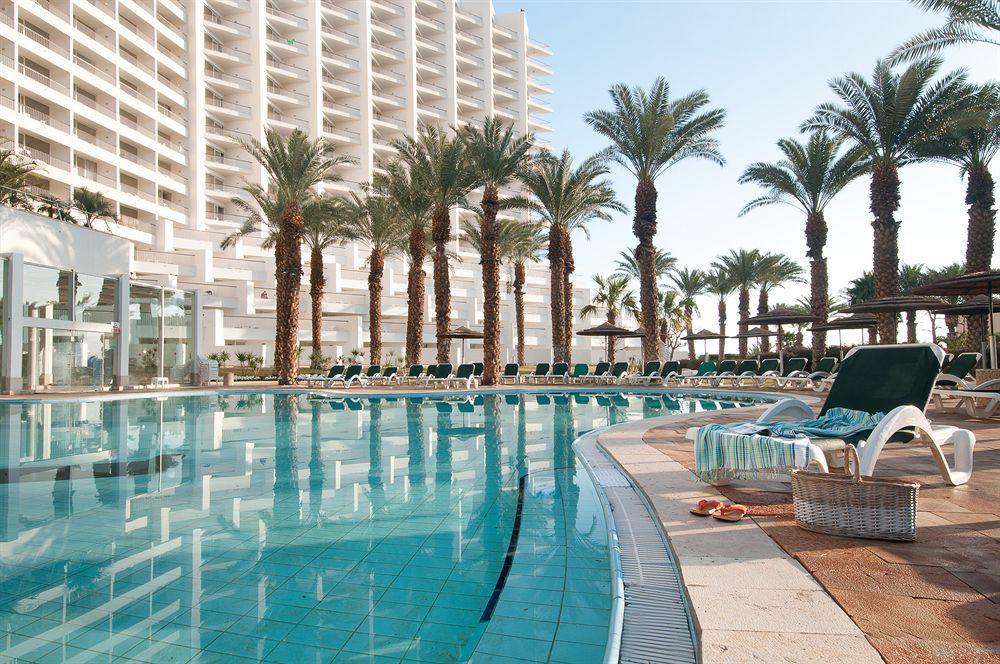 David Dead Sea Resort & Spa Ein Bokek Dış mekan fotoğraf The pool at the Dead Sea