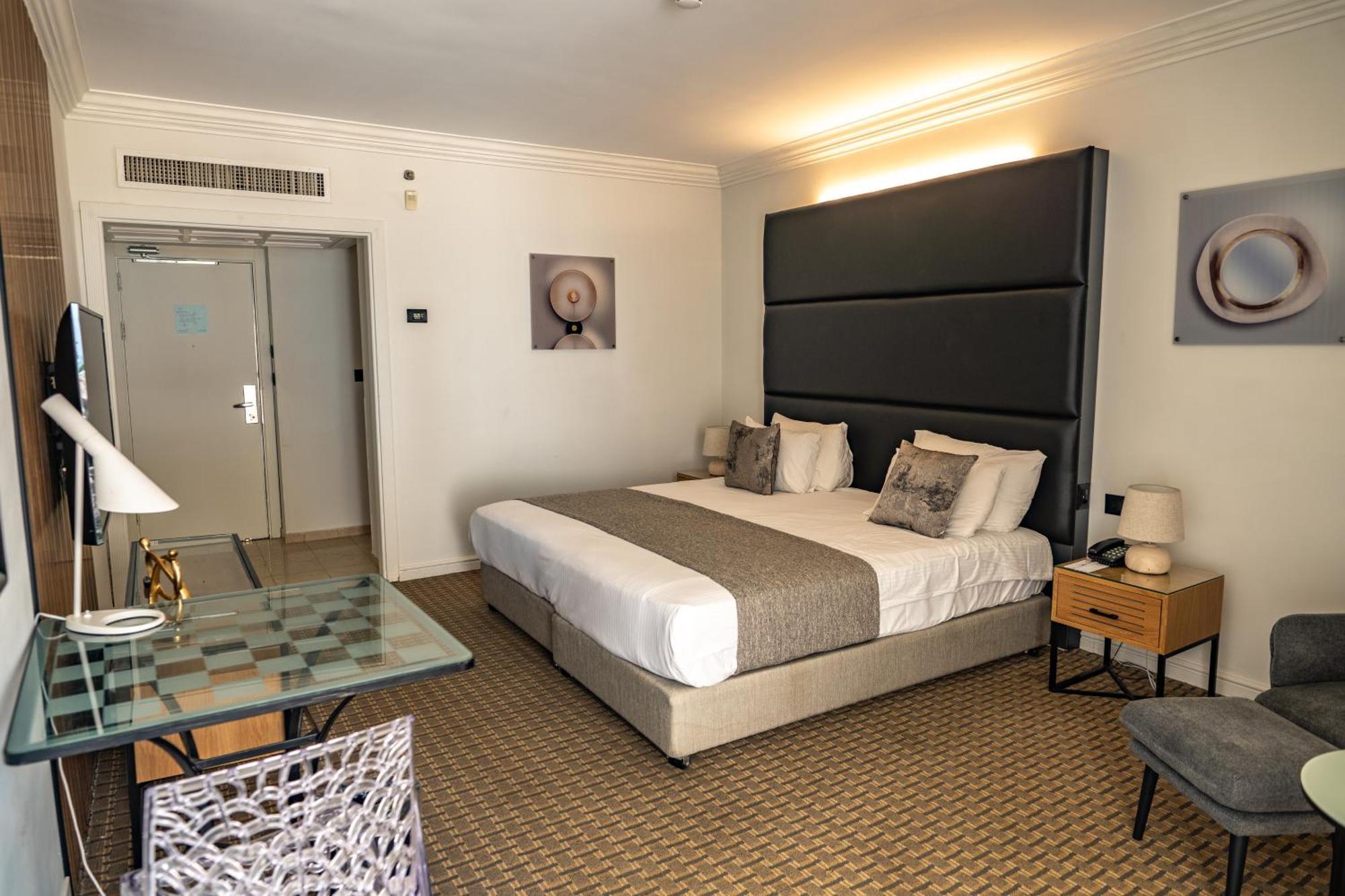 David Dead Sea Resort & Spa Ein Bokek Dış mekan fotoğraf A room at the hotel