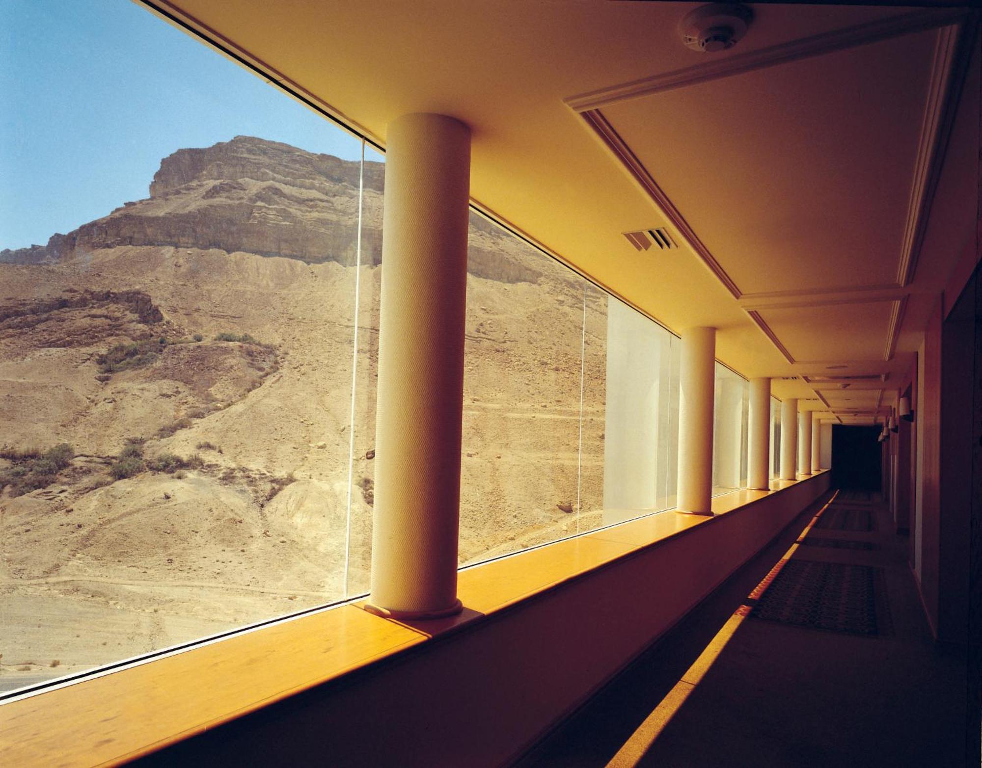 David Dead Sea Resort & Spa Ein Bokek Dış mekan fotoğraf The interior of the Ben Gurion Airport